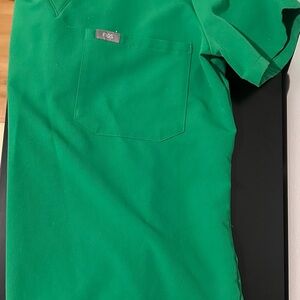 Figs Green Scrub Top & Bottoms